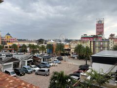 ビレッジの中の建物もユニークです