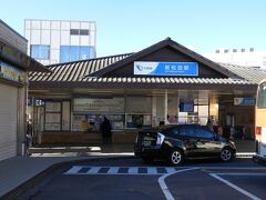 小田急新松田駅。

ここから路線バスに乗って丹沢湖に向かいました。
