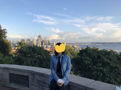 続いて向かったのはこちら、Kerry Park（ケリー・パーク）。
シアトルの景色が一望できるため、観光名所になっています。