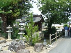 豊浦宮跡・豊浦寺跡（向原寺）にある難波池
廃仏派の物部尾輿が仏像を投げ込んだ難波の堀江であるという伝承をもつ