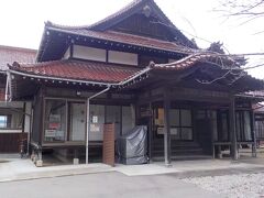  浜田城から下山して、浜田城資料館に立ち寄りました。東宮殿下（後の大正天皇）の宿泊施設として建築された御便殿を利用した施設です。