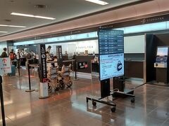 ●スターフライヤーカウンター＠羽田空港第一ターミナル

久々のスターフライヤーです。
チェックインを済ませます。
