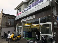 長谷駅の出口の向かいのバイク屋さん。スクーターばかりで、カブは見掛けませんでした。
