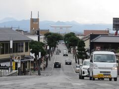 出雲大社の神門通りへ移動
車を無料の交通広場駐車場へ入れて付近を散策