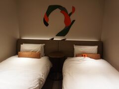 お任せのお部屋でツインルームでした。
２人旅？だからいいね、既に片割れは眠り体制ｗ