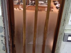 ２階には、天ぷらの天茂さん！
天丼もおいしいですが、貝柱たくさん入ったかき揚げ丼は、オススメですよ。