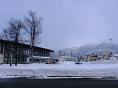 田沢湖に到着。