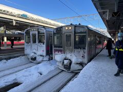 それでは青森駅から乗り鉄たびの出発です
青森駅０８：２４発　津軽新城行に乗車します