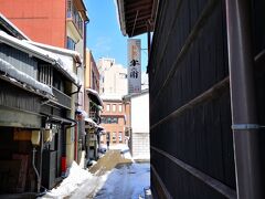 12:20、高山陣屋近くにある高山ラーメンの店「半兵衛」でランチ。