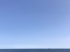 朝、宿の方に「今日は天気が良いからサハリンが見えますよ！」と教えてもらい、防波堤に行くもサハリンどこかわからず。しかしきれいな景色なので結果オーライ。
