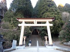 熊本県山都町
九州のおへその位置にあたる場所にあります。
「隠れ宮」の名の通りひっそりとたたずんでいます。