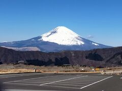 まだ富士山は見ていなかったけど
大涌谷で大きい富士山！
