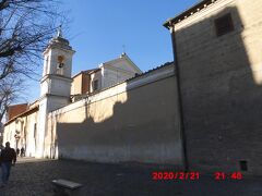 ラテラーノ洗礼堂から北西に10分程歩くとサン・クレメンテ・アル・ラテラーノ聖堂が見えます。