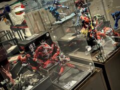 【成田空港第二ターミナル】

結構、インバウンド客には、相当受けそうな気がしますが...