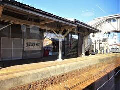 １８９７年に開業した福野駅に