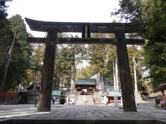 東照宮は400年前の1617年に建てられた「徳川家康」が祀られている神社で、1999年に二荒山神社・輪王寺とともに「日光の社寺」として世界遺産にも登録されています。