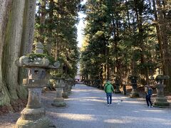 先ずやって来たのは「富士浅間神社」
1歩足を踏み入れると空気がシャキッとする感じが好き！