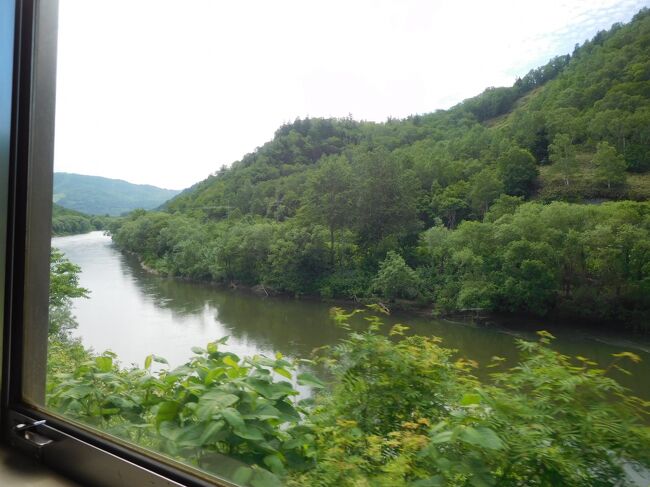 音威子府を出ると、天塩川がよく見える区間があります。<br /><br />さて、この後の選択肢は２つ。問寒別&amp;糠南に行くか、下沼に行くか。