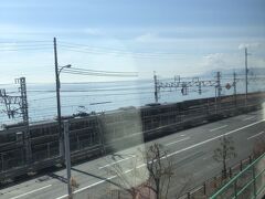 お天気のいい日は山陽電車の方が高いところ走ってるから、明石海峡もよく見える(^_^)