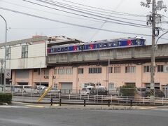 14:19
鳥取駅前をテクテク‥
智頭急行のディーゼルカーが停まっていますね。