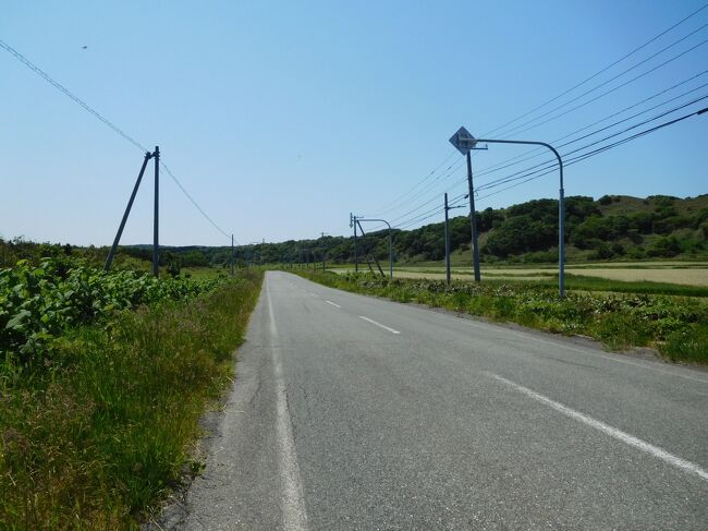 時間が余ったので、稚内方面に少し行ってみました。この先にノシャップ岬があります。