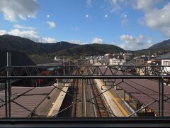 12：38　亀岡駅から嵯峨嵐山駅へ。
青空が見えてきました。