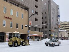 最寄りのバス停は、アートホテル旭川の対面 "トーヨーホテル" の前。