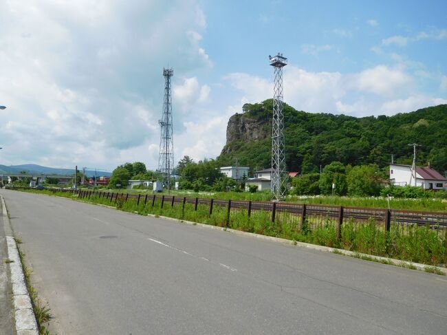 徒歩で観光します。けっこう大きな町です。<br />