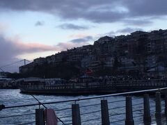 楽しかったイスタンブールのアジア側散策もこれまで。最後にユスキュダルの光景を記憶に留めます。