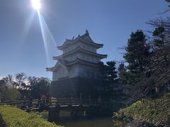 駅から少し歩きますが、忍城址。
中は郷土博物館になってます。
後々の時間配分の関係で入らずに写真だけ。