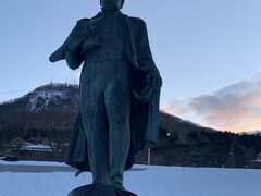 ペリー提督が1854年に、函館にも来ていたとは知りませんでした。
浦賀からここに来るのも大変だったでしょう。
それだけ函館も重要な場所だったのですね。