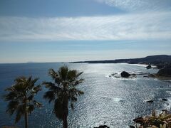 下田が近づいてきました。逆光ですが、尾ケ崎ウィングからの素晴らしい景色です。