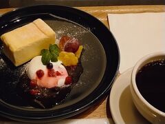 栄のロフトのイベントに寄ったあとチーズケーキを食べようと調べてたメゾンイーさんへ向かうが…
クリスマスイブのため夜が貸し切りでもうすぐLOで案内できない…と…

チーズケーキの口だったので近くで検索してこちらへ。
まだランチタイムの看板でしたが、あと10分程でカフェタイムだったので出して頂けました。
ごちそうさまでした。