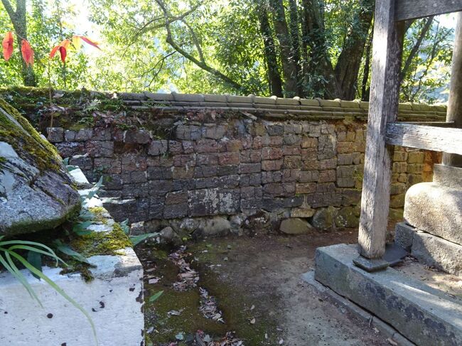 諸国寺社旧跡めぐり 豊前国3 ストーン・サークル:佐田京石、民間大砲製造工場:佐田神社