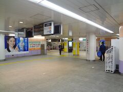 改札口は　ホームの下にあります。
　押上駅　東京メトロ半蔵門線　京成/都営線　２つあります。