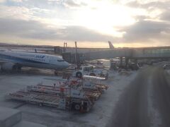 羽田空港から新千歳空港に着きました。
運良く天気が晴れていて良かったです。