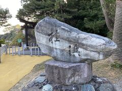 桂浜の石像
