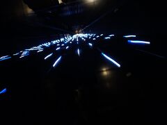 ハルカス300のエレべータの光