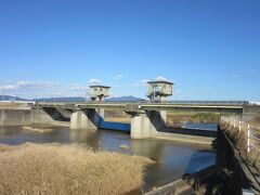 豊川放水路分流堰（豊川）