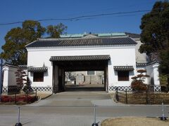 慶沢園 南門