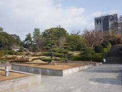 ●福山城公園

右の大きな四角いボックスの中が福山城…。
とほほ…（泣）。