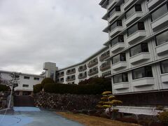 旅行日２日目(2月14日)、続きです。

大阪難波から観光特急しまかぜに乗って終点の賢島へ。
湯快リゾート志摩彩朝楽に泊まります。