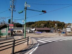 岐阜県に入りました。
明知鉄道の始発、終着駅である明智駅。いつか乗ってみたい。