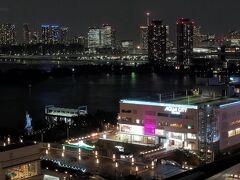 アクアシティも色変わってました