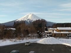 スキー旅行２日目！
今日も快晴！
富士山もキレイに見えています♪