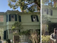 この辺りは、神戸中心部である商工業地域からは、やや離れていた事や、外国人居住区ということで、神戸大空襲の対象とされなかった為、戦前の神戸の優雅な雰囲気を残す稀少な街並みが残っています。

北野坂の最上部にある北野町広場には、アメリカ総領事ハンターシャープ氏の邸宅として建築された洋館（萌黄の館）を背に、日本のJAZZ発祥の地神戸らしい、ジャズを演奏する銅像があります。
