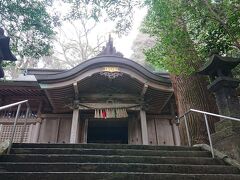 立派な神社ですが、人は駐在してません
高千穂神社の管理みたいです
相撲発祥の地の１つ
ちょっとどんより感がありました