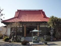 最勝寺本堂　曹洞宗の一寺、本尊は釈迦像です。門を入ると子安地蔵尊と焔魔堂があり、正面に本堂があります