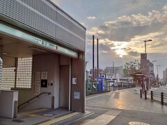 蹴上駅から東西線で三条京阪駅へ移動