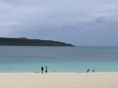 午後は東洋一美しいビーチと言われる島南部の与那覇前浜ビーチへ（続）